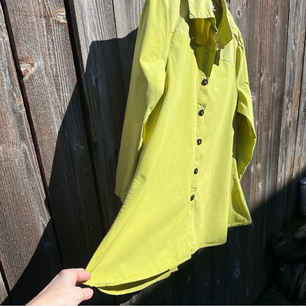 Lightweight Lime Button-Down Shirt - Unbranded - image 4